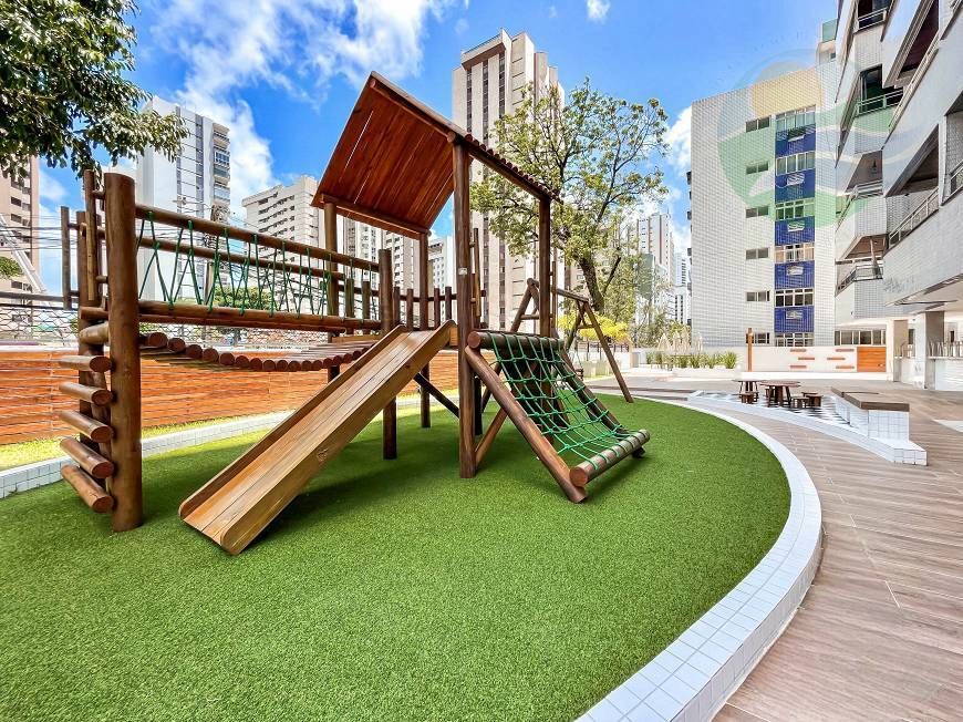 Cobertura à venda com 4 quartos, 270m² - Foto 4