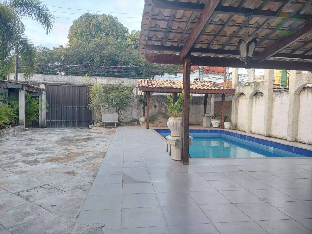 Casa para alugar com 5 quartos, 3 suítes, 4 vagas e 337m² no Boa Viagem, Recife (PE) — foto 23 de 28