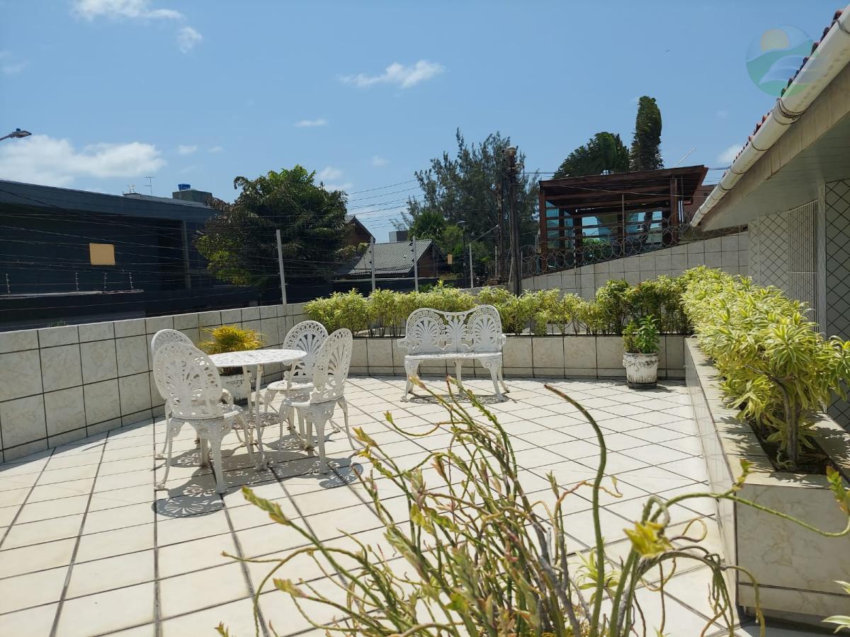Casa à venda com 3 quartos, 250m² - Foto 4