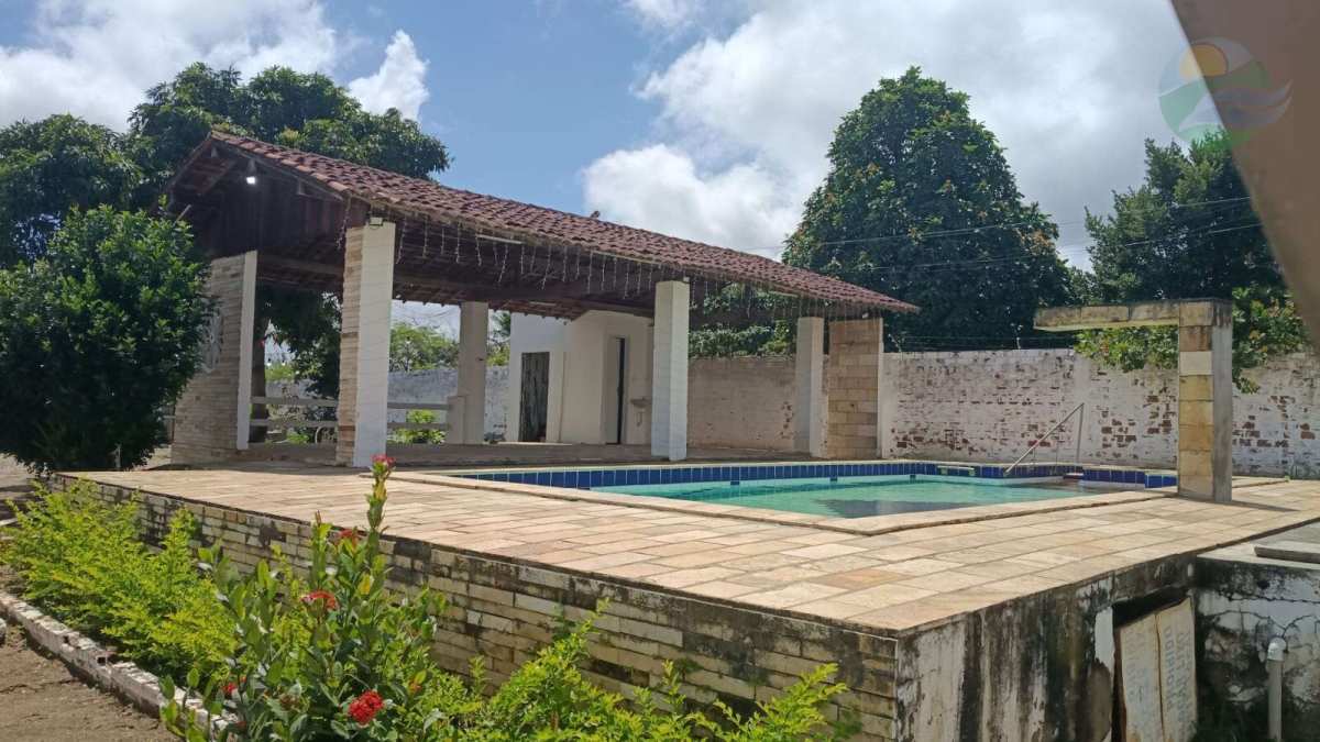 Casa Térrea em Gravatá | 4 Qts (3 Suítes), Piscina e Lote de 1.000m² de área Verde. - Idalécio Soares Imobiliária