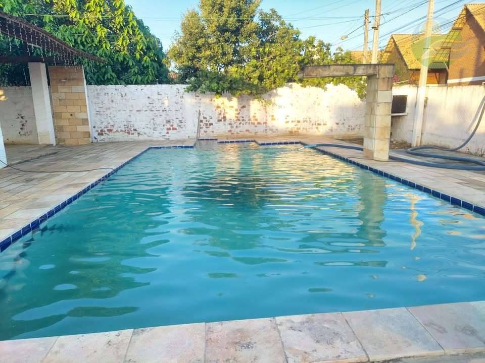 Casa, 4 quartos, 225 m² - Foto 1
