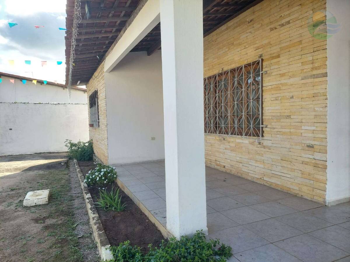 Casa, 4 quartos, 215 m² - Foto 8